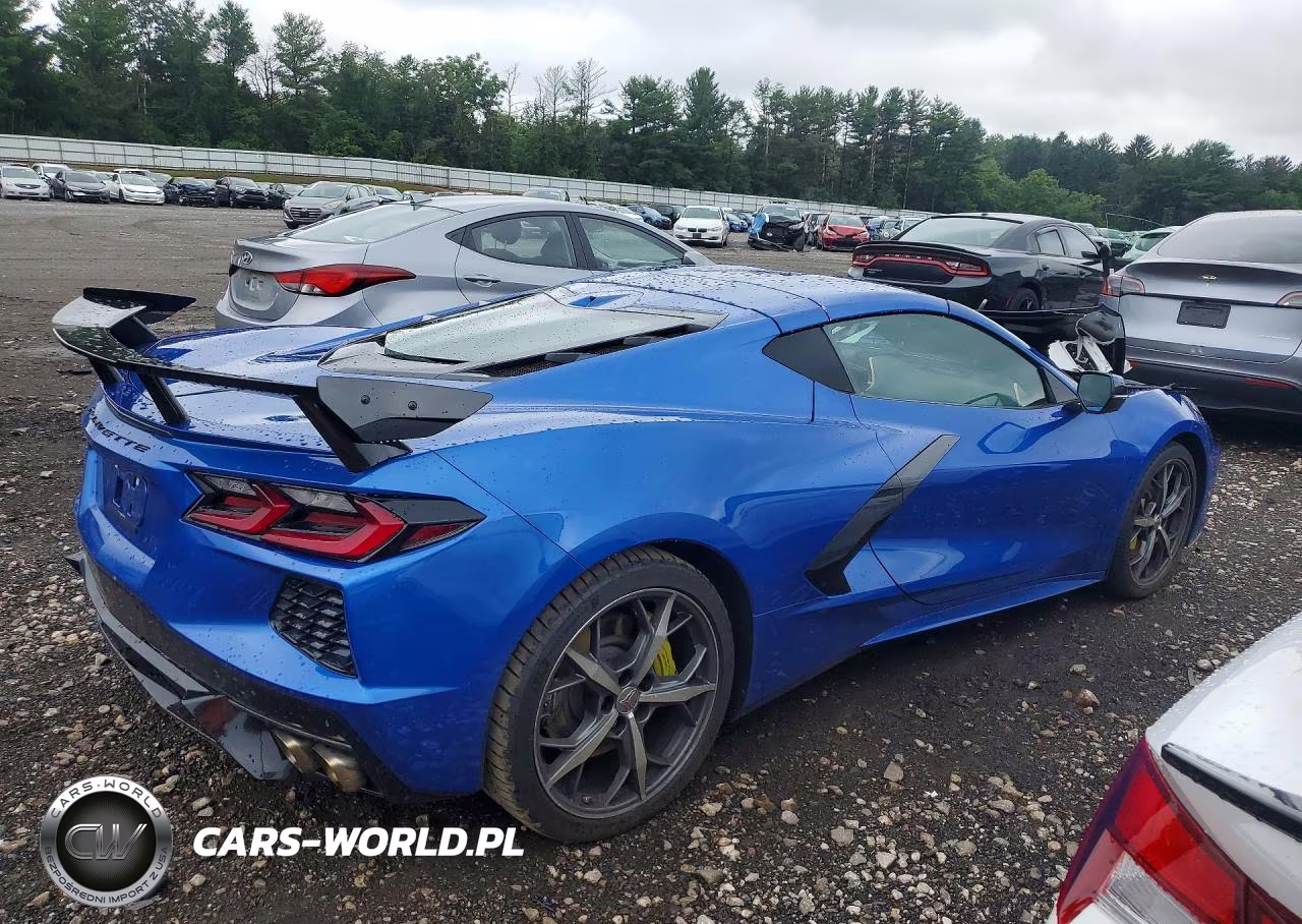 2023 Chevrolet Corvette Stingray 2Lt VIN:1G1YB2D48P5126652 - 3