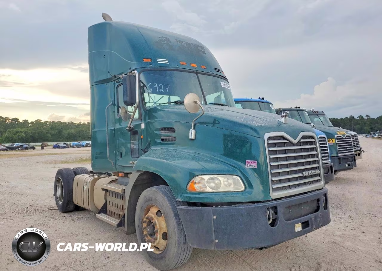 2015 Mack Cxu612 Semi Truck – zdjęcie 1 z 10