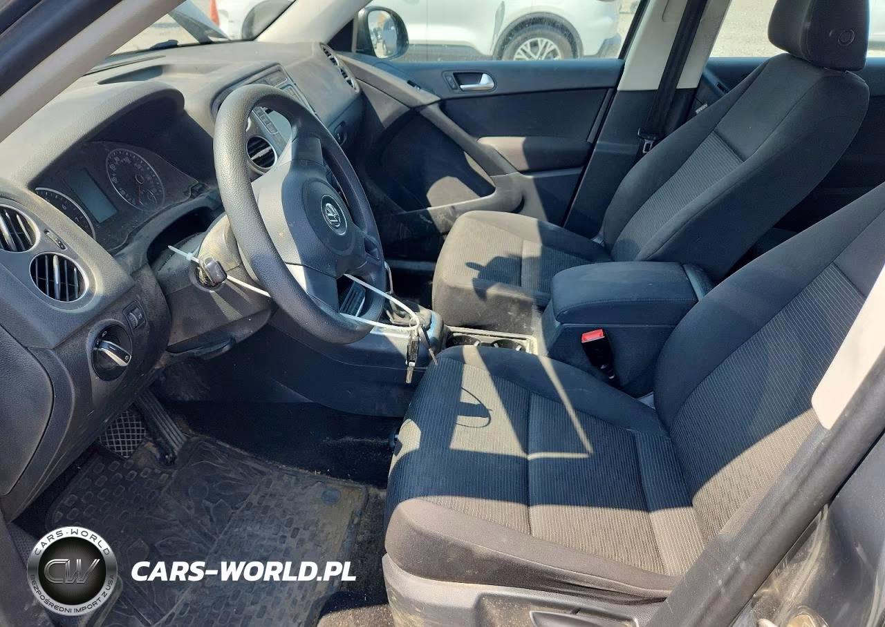 2018 Volkswagen Tiguan Limited VIN:WVGBV7AX7JK000576 - 7