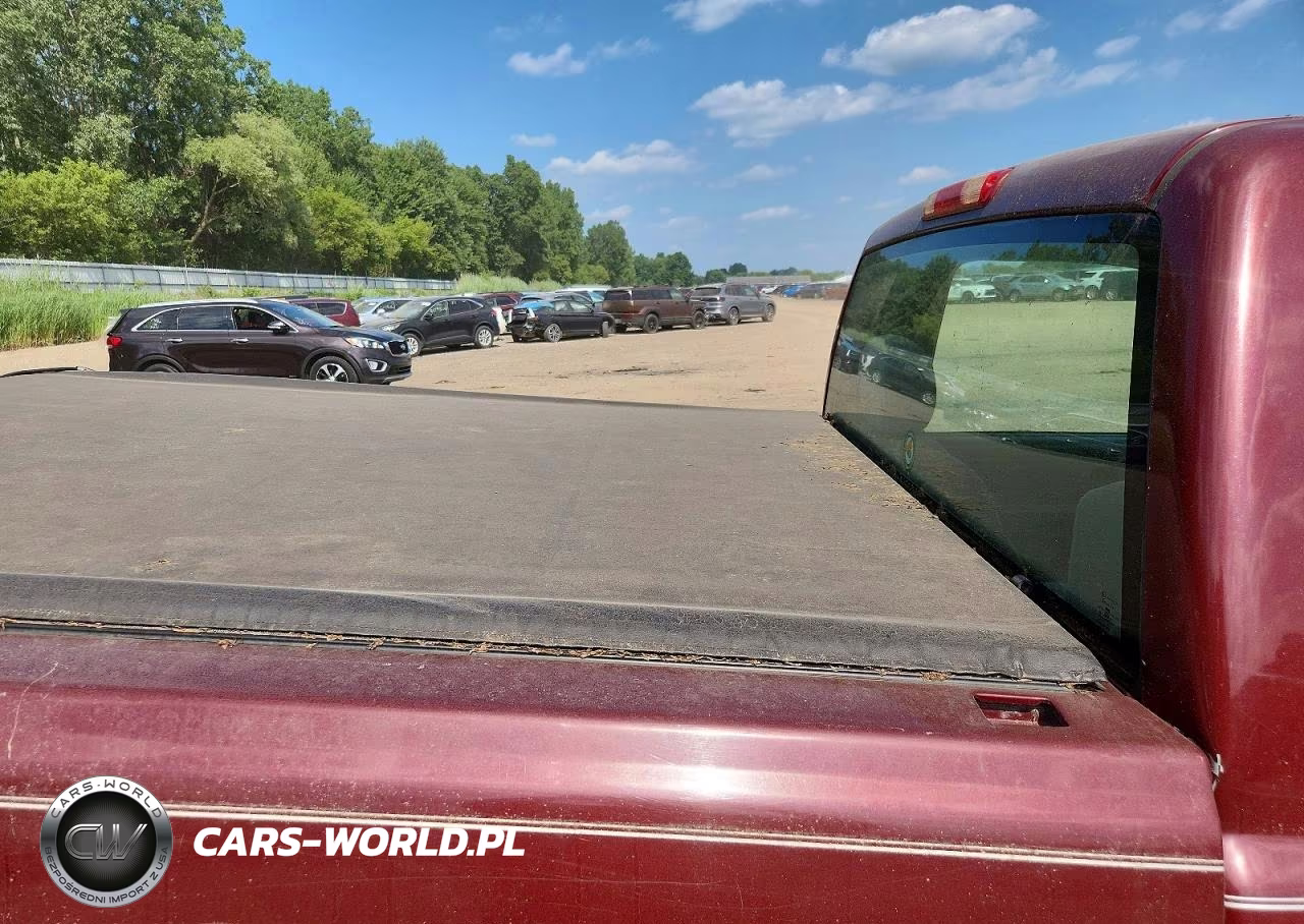 1999 Chevrolet Silverado K1500 VIN:1GCEK14V8XZ134336 - 10