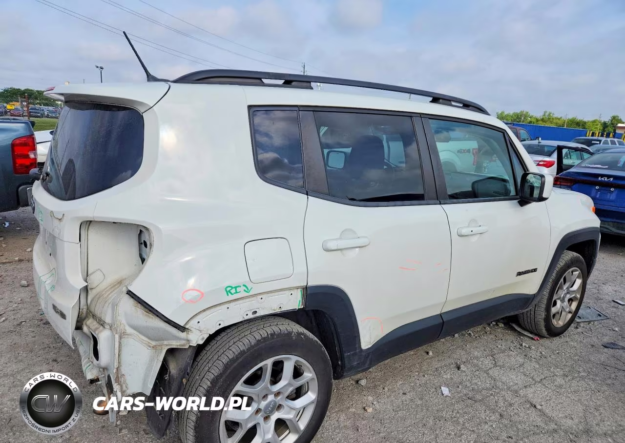 2015 Jeep Renegade Latitude VIN:ZACCJBBT8FPC40820 - 3