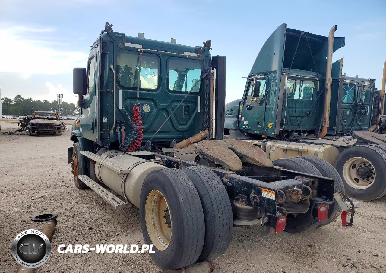 2016 Freightliner Cascadia 113 Semi Truck VIN:3AKBGADV9GDHE0204 - 3