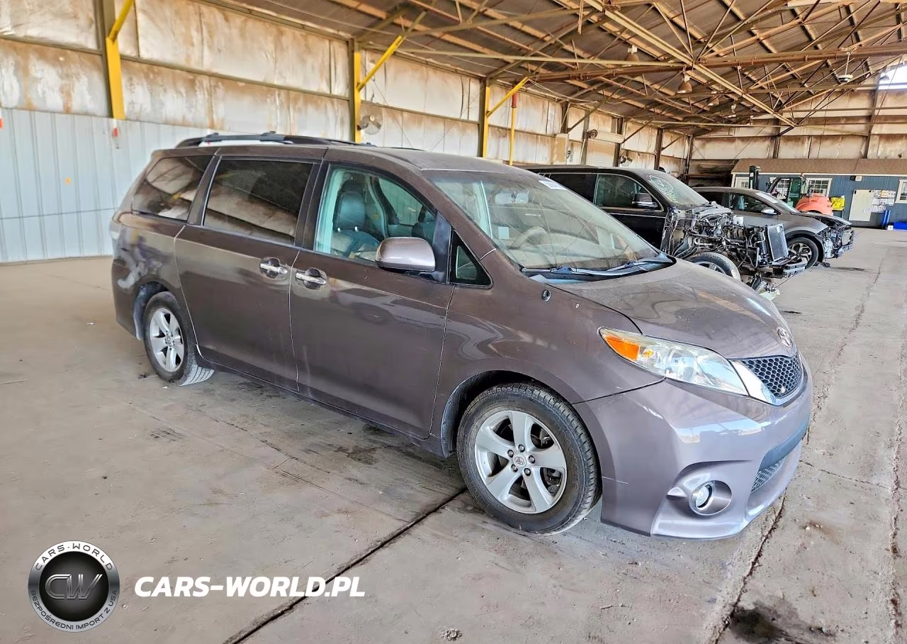 2013 Toyota Sienna Sport VIN:5TDXK3DC0DS331775 - 4