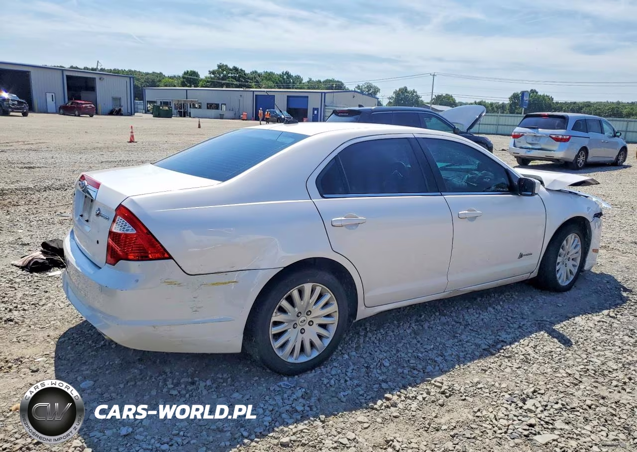 2010 Ford Fusion Hybrid VIN:3FADP0L3XAR332084 - 3