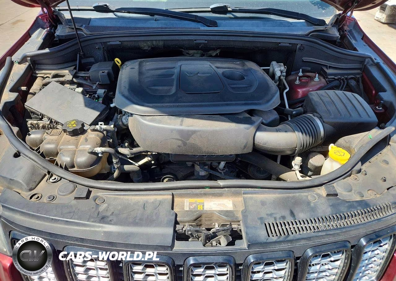 2020 Jeep Grand Cherokee Laredo VIN:1C4RJEAG5LC123230 - 12