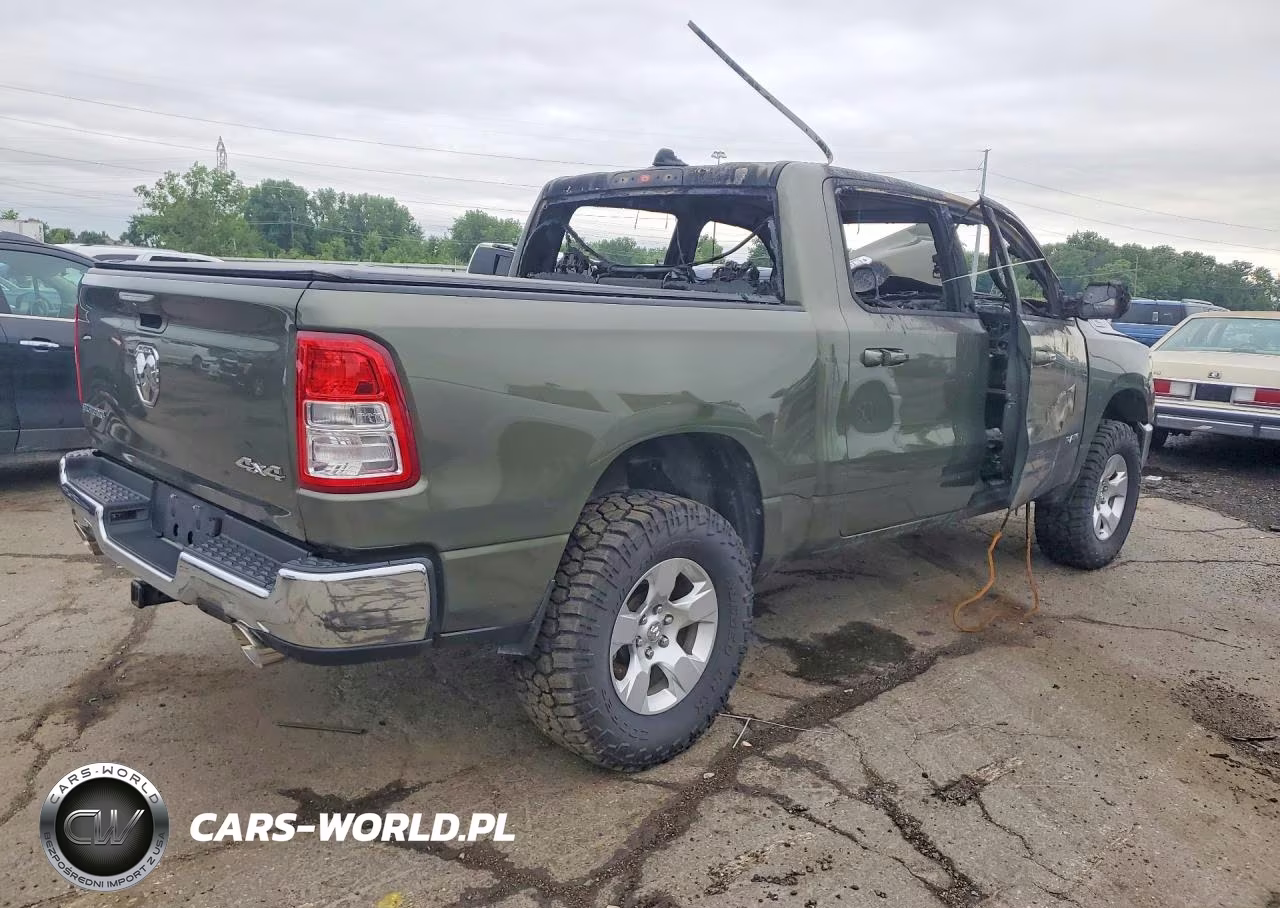 2021 Ram 1500 Big Horn-Lone Star VIN:1C6SRFFT6MN786387 - 3