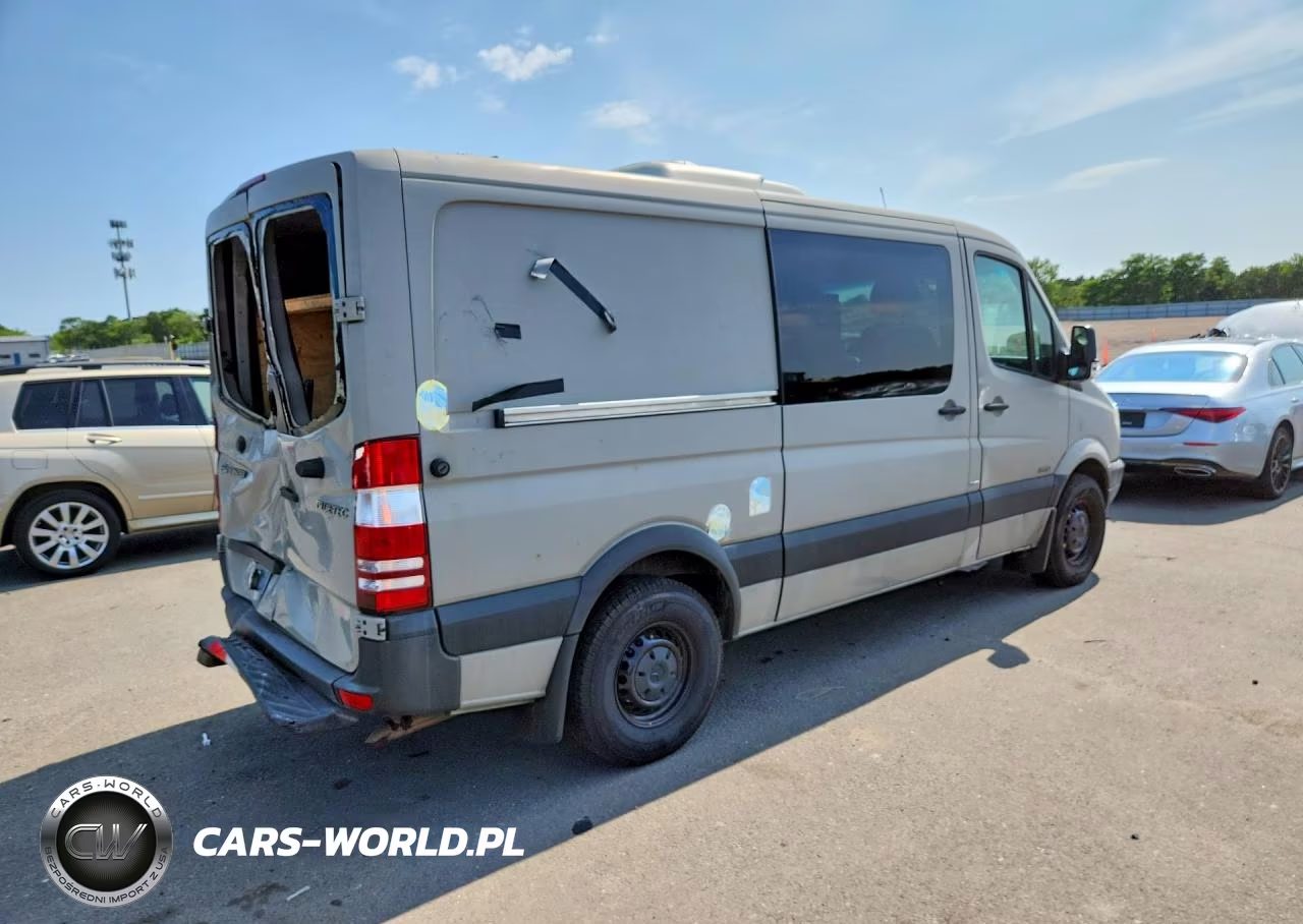 2013 Mercedes-Benz Sprinter 2500 VIN:WD4PE7CC4D5788598 - 4