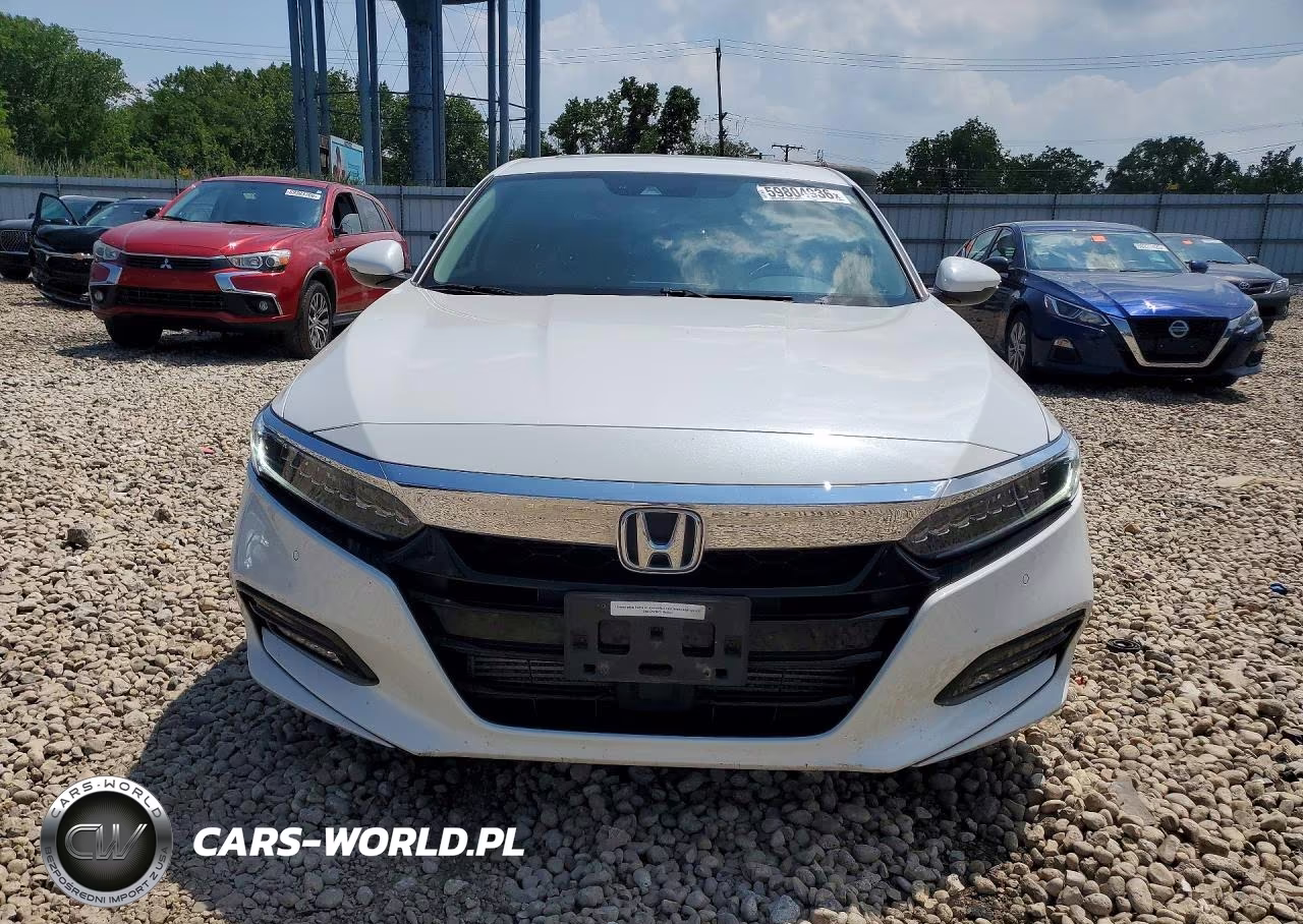 2018 Honda Accord Touring VIN:1HGCV1F99JA175743 - 5