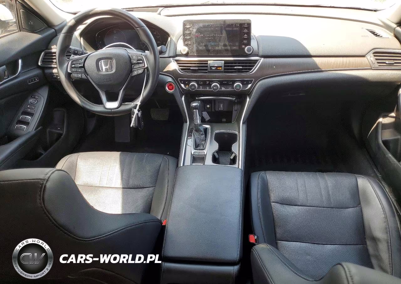 2018 Honda Accord Touring VIN:1HGCV1F99JA175743 - 8