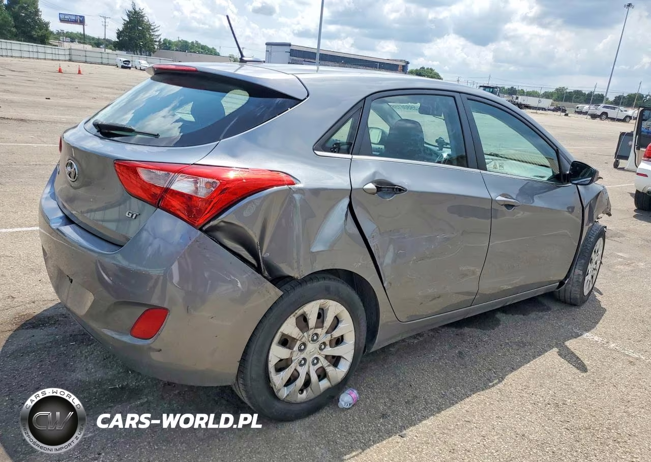 2016 Hyundai Elantra Gt Base VIN:KMHD35LH2GU333032 - 3
