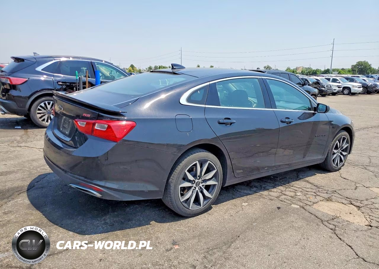 2024 Chevrolet Malibu Rs VIN:1G1ZG5STXRF193946 - 3