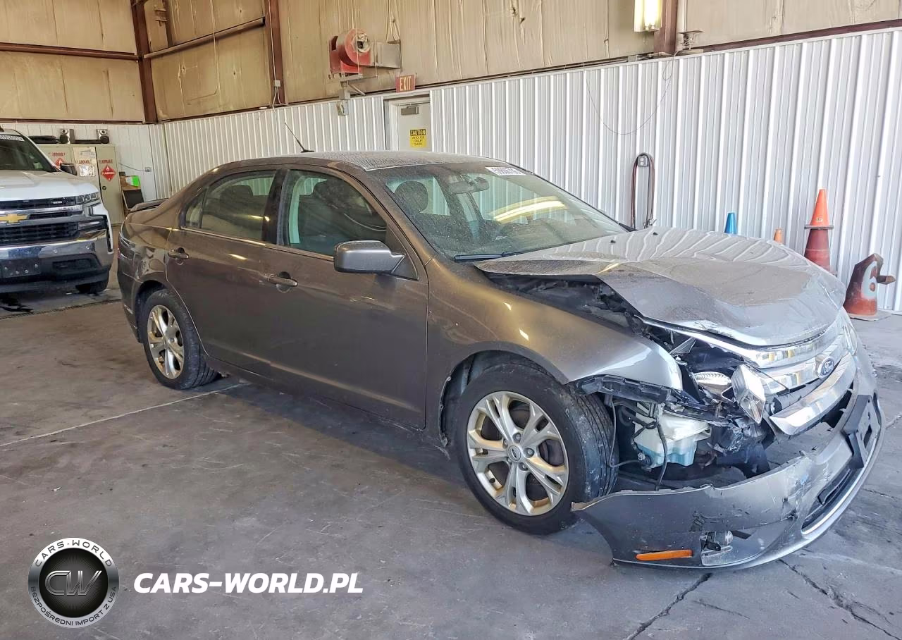 2012 Ford Fusion Se VIN:3FAHP0HA3CR137567 - 4