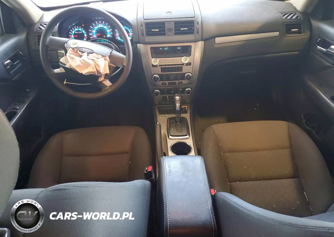 2012 Ford Fusion Se VIN:3FAHP0HA3CR137567 - 8