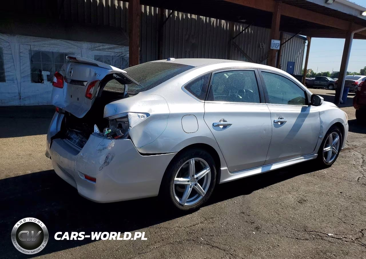 2015 Nissan Sentra Sr VIN:3N1AB7AP4FY232265 - 3