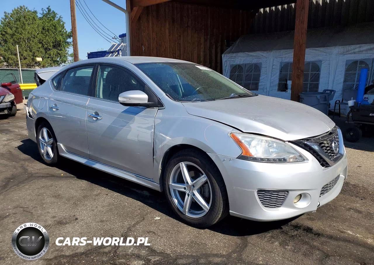 2015 Nissan Sentra Sr VIN:3N1AB7AP4FY232265 - 4