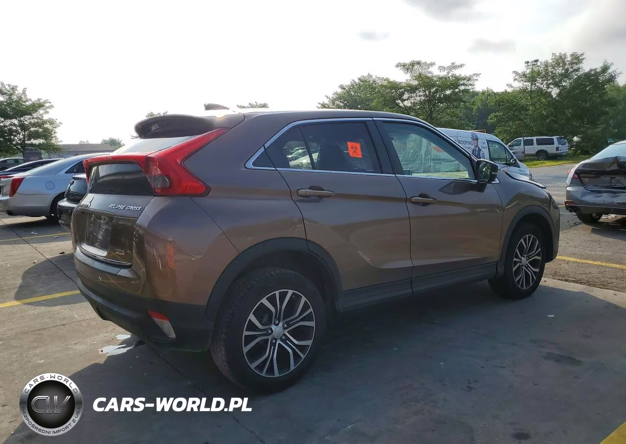 2018 Mitsubishi Eclipse Cross Le VIN:JA4AT4AA6JZ043582 - 3