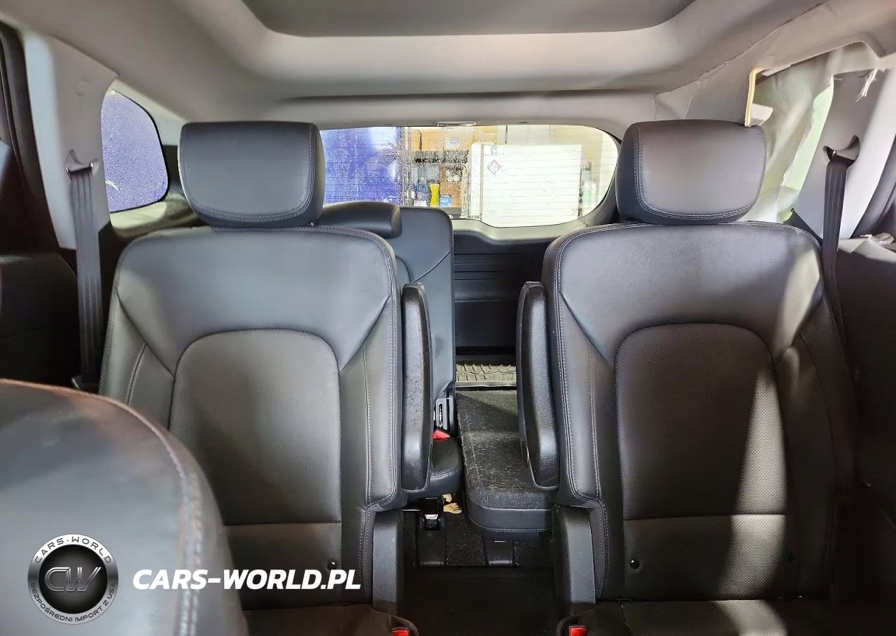 2017 Hyundai Santa Fe Limited Ultimate VIN:KM8SRDHF8HU192332 - 10