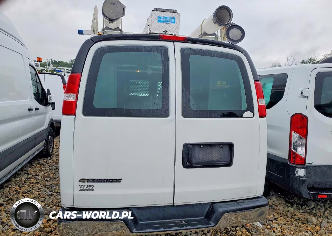 2017 Chevrolet Express G2500 VIN:1GCWGAFF0H1339015 - 6
