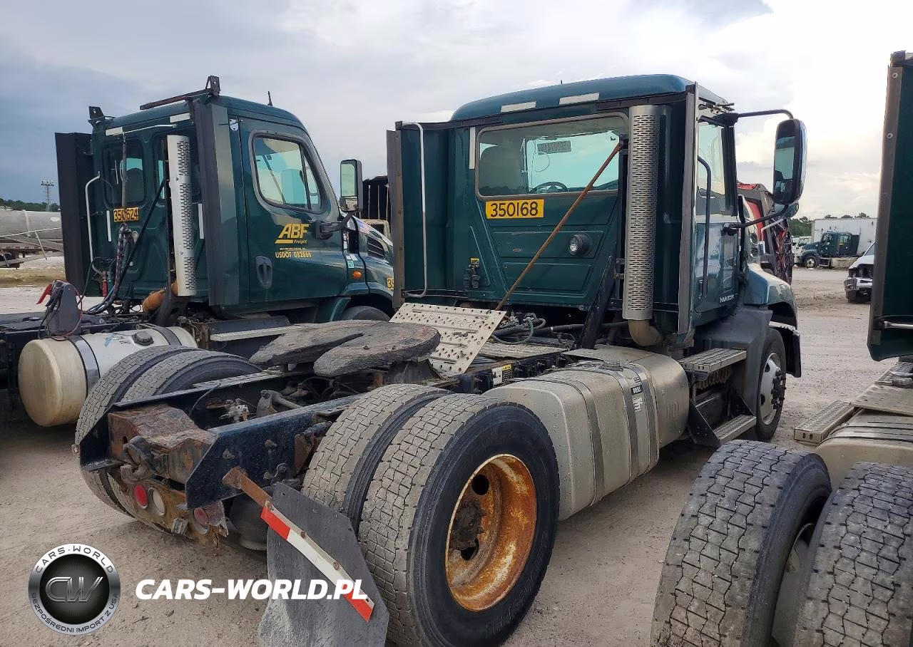 2016 Mack Cxu612 Semi Truck VIN:1M1AW01X3GM008403 - 4