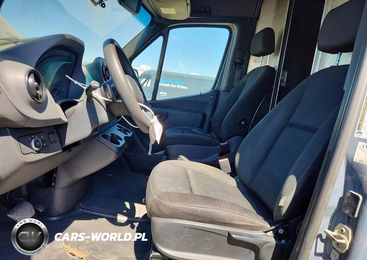 2019 Mercedes-Benz Sprinter 2500-3500 Delivery Van VIN:WD4PF0CD9KP034482 - 7