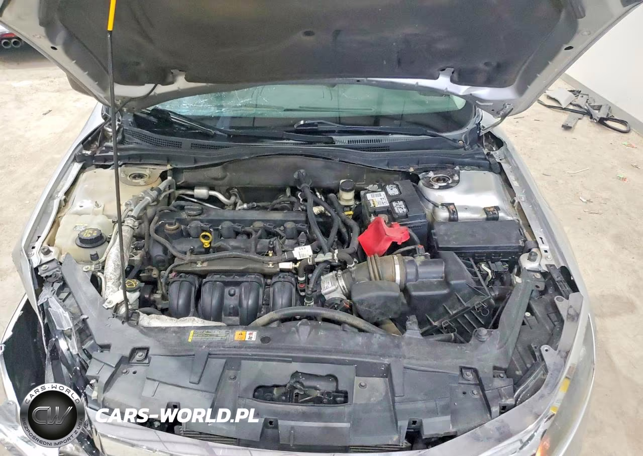 2011 Ford Fusion S VIN:3FAHP0GA0BR135601 - 11