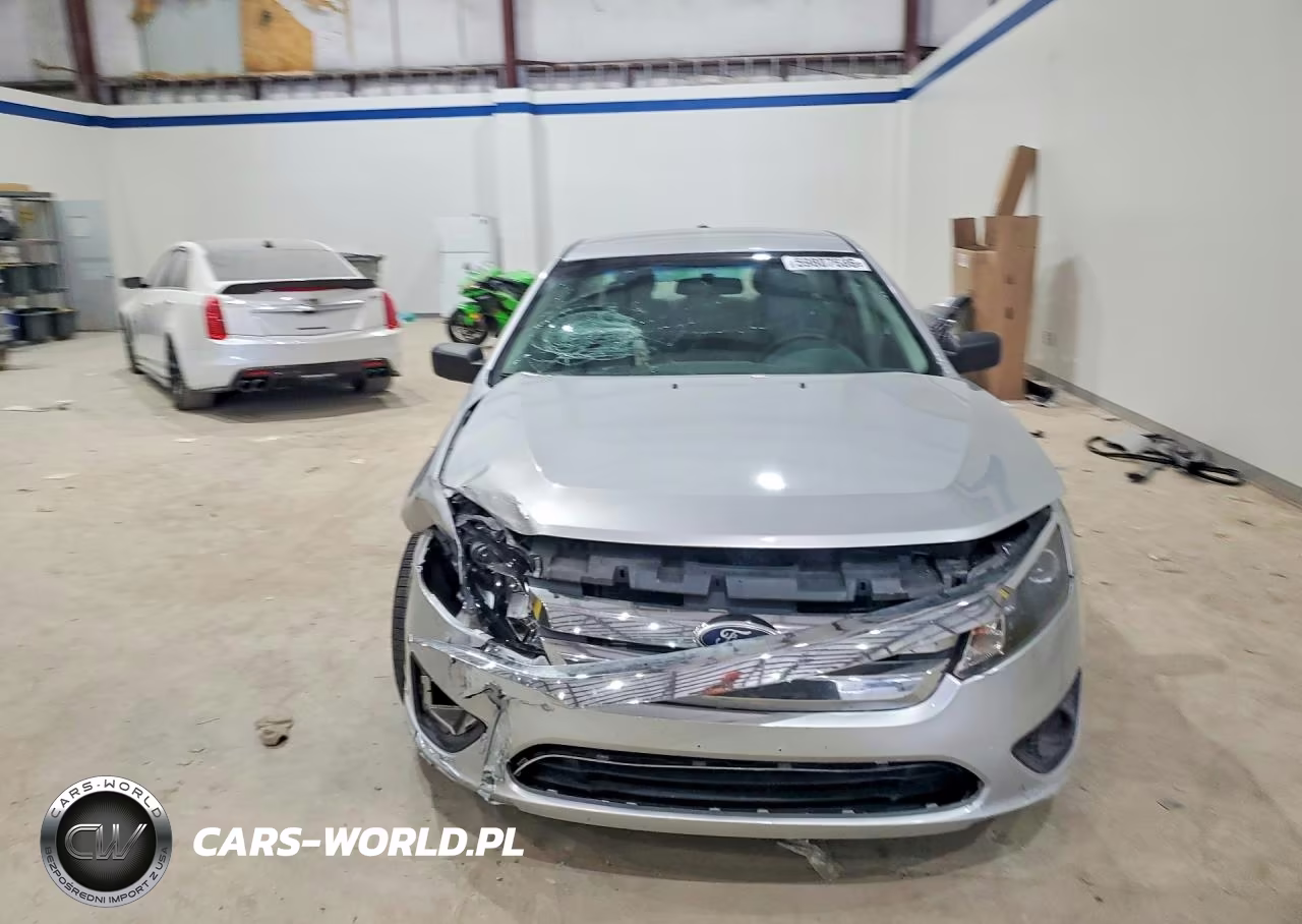 2011 Ford Fusion S VIN:3FAHP0GA0BR135601 - 5