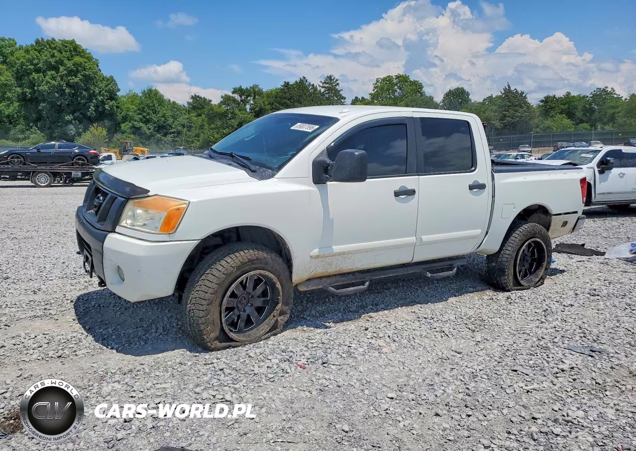 2012 Nissan Titan Sv