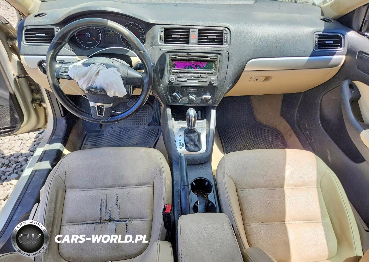 2012 Volkswagen Jetta VIN:3VWLL7AJ7CM004212 - 8