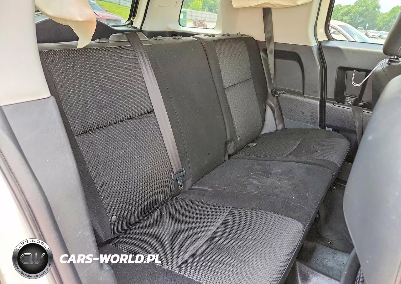 2011 Toyota Fj Cruiser Base VIN:JTEBU4BF9BK103183 - 11