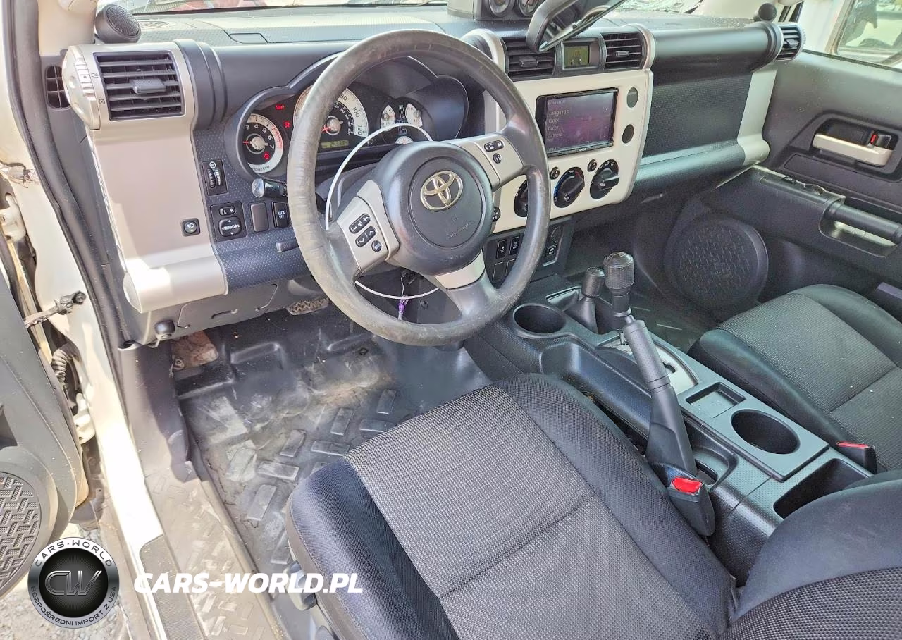 2011 Toyota Fj Cruiser Base VIN:JTEBU4BF9BK103183 - 8