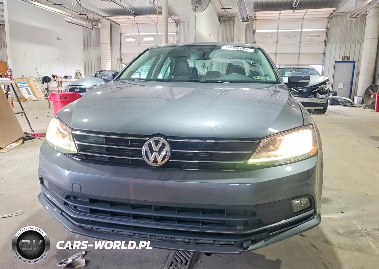 2017 Volkswagen Jetta Sel VIN:3VWL17AJ2HM392642 - 5