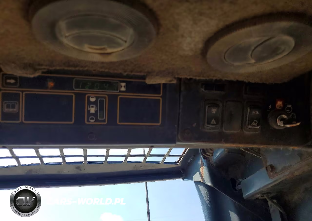 2009 Holland Skidsteer VIN:LMU015008 - 8