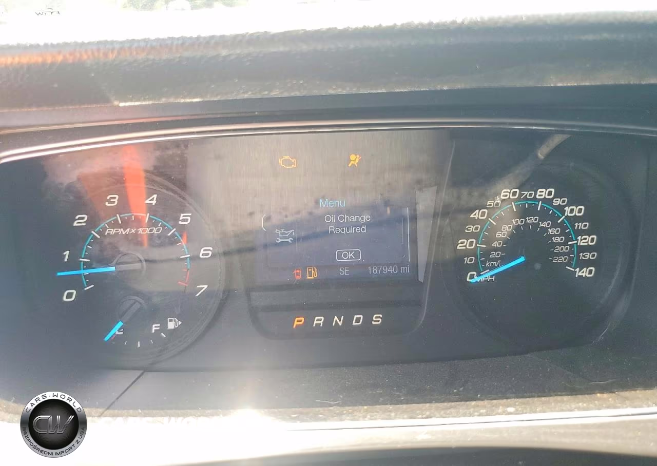FORD TAURUS SEL VIN:1FAHP2E85GG119999 - 9