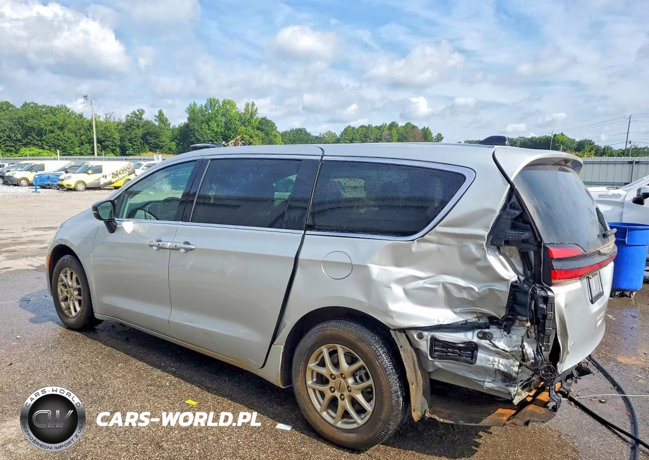2024 Chrysler Pacifica Touring L VIN:2C4RC1BG5RR167620 - 2