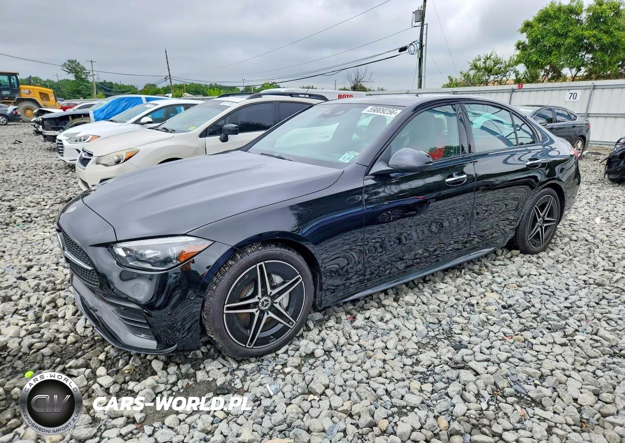2024 Mercedes-Benz C 300 4Matic – zdjęcie 1 z 12