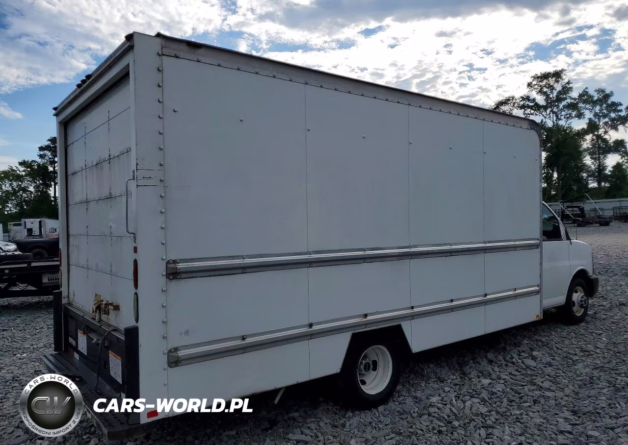 2012 GMC Savana Box Truck VIN:1GD374CG1C1901199 - 3
