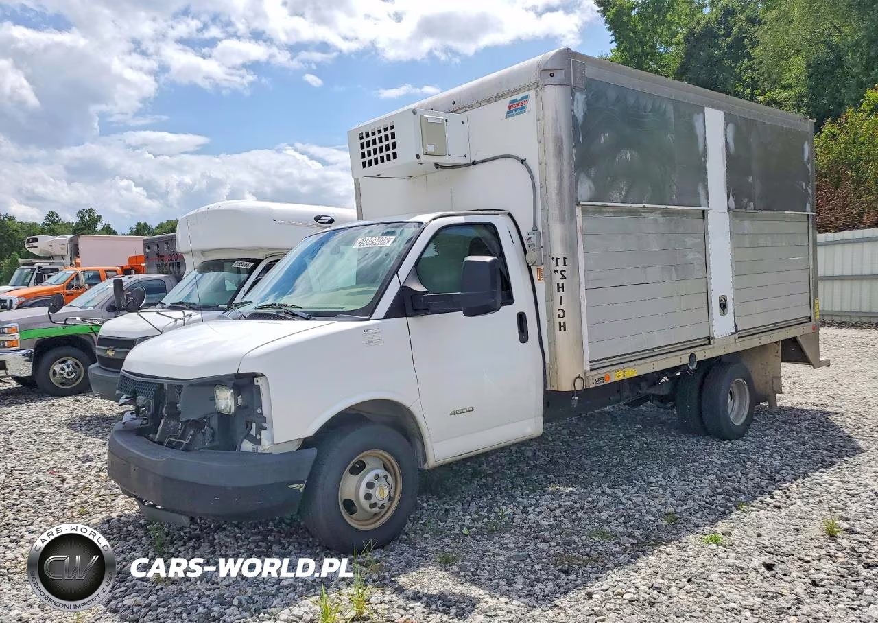2016 Chevrolet Express Refrigerated Box Truck