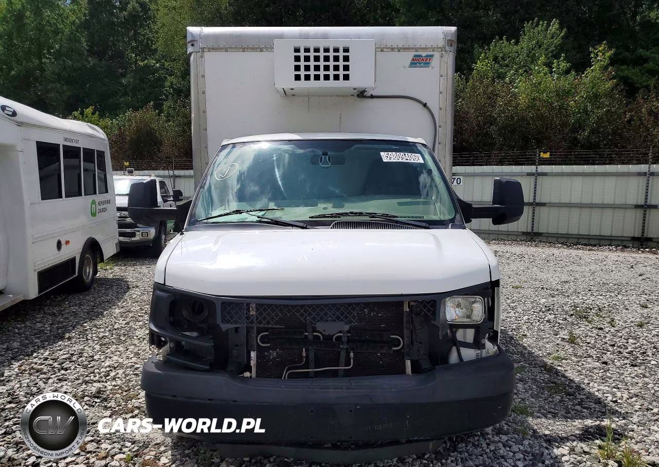 2016 Chevrolet Express Refrigerated Box Truck VIN:1GB6GUCG0G1149703 - 5