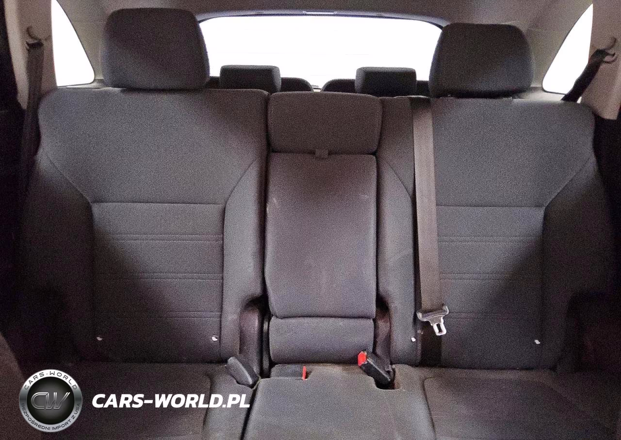 2019 Kia Sorento L VIN:5XYPG4A30KG466938 - 10