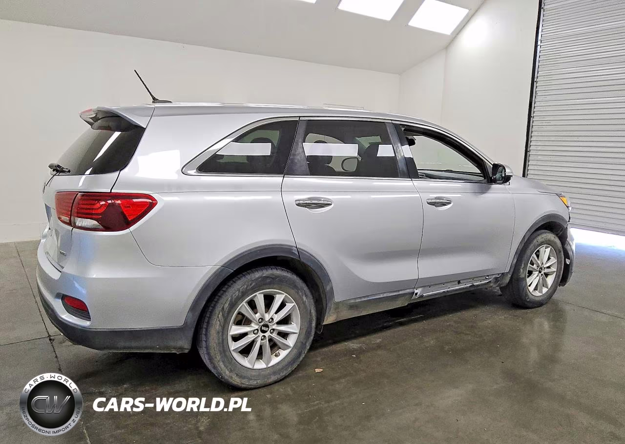 2019 Kia Sorento L VIN:5XYPG4A30KG466938 - 3