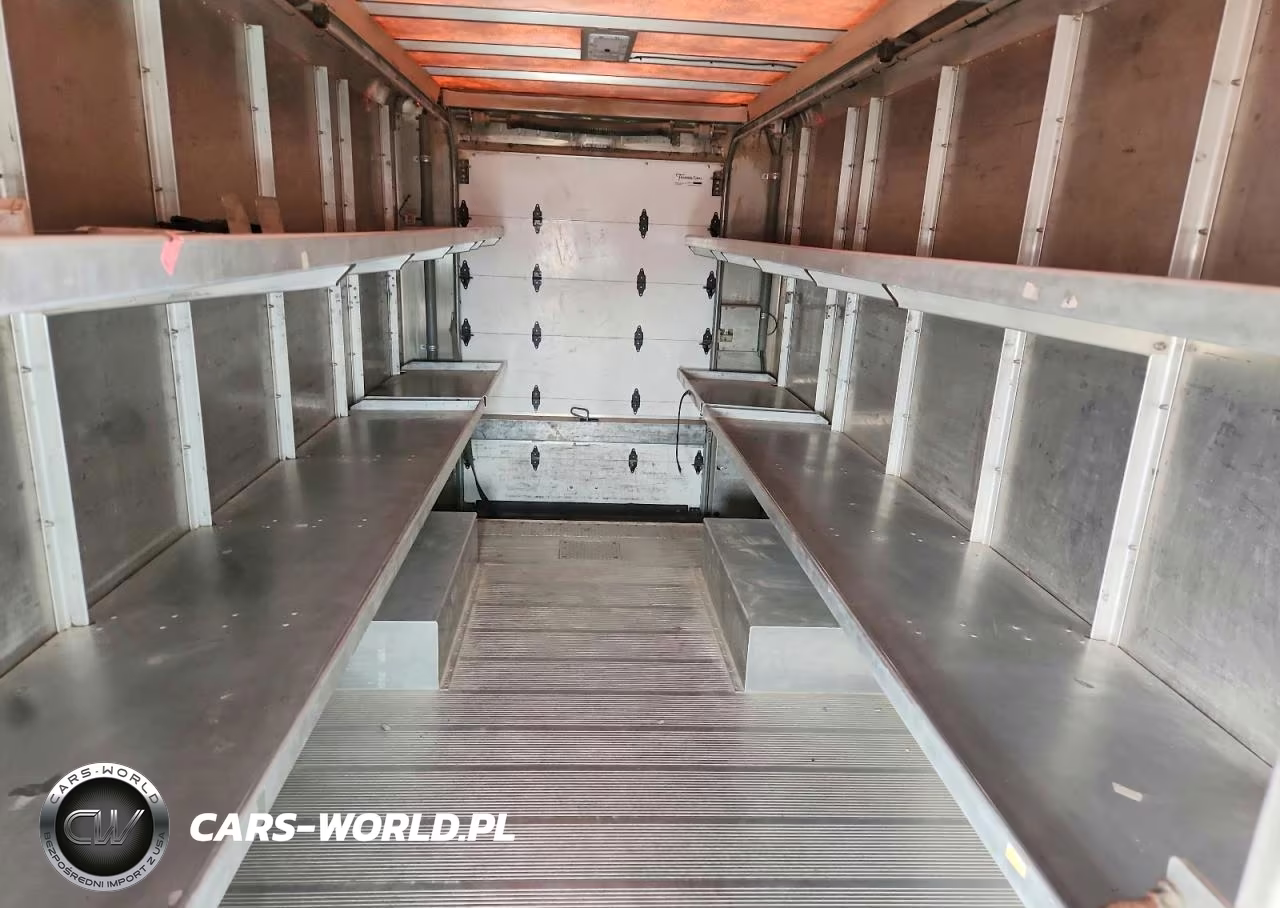 2020 Freightliner Mt45G Chassis Delivery Truck VIN:4UZAC2EAXLCMK0050 - 10