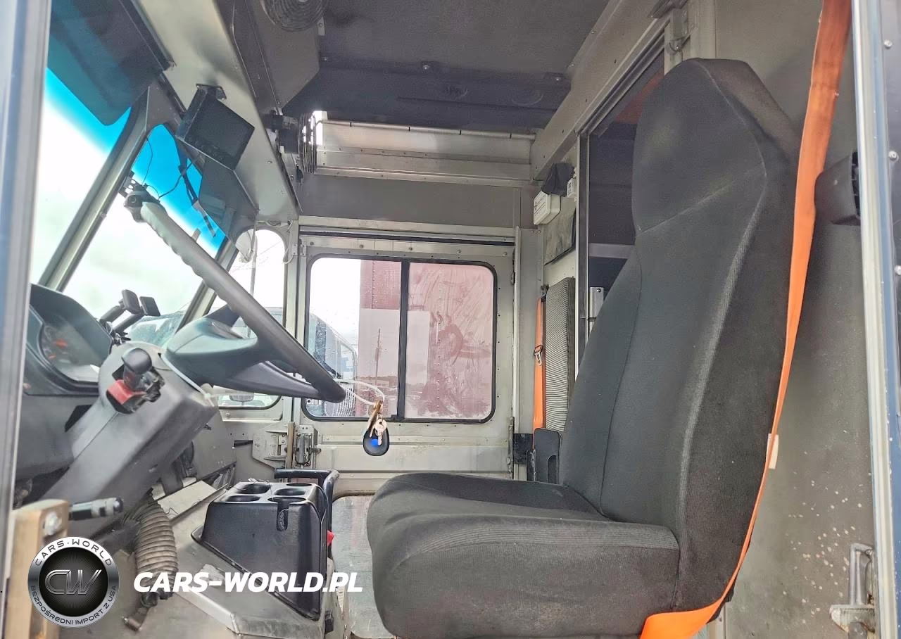 2020 Freightliner Mt45G Chassis Delivery Truck VIN:4UZAC2EAXLCMK0050 - 7