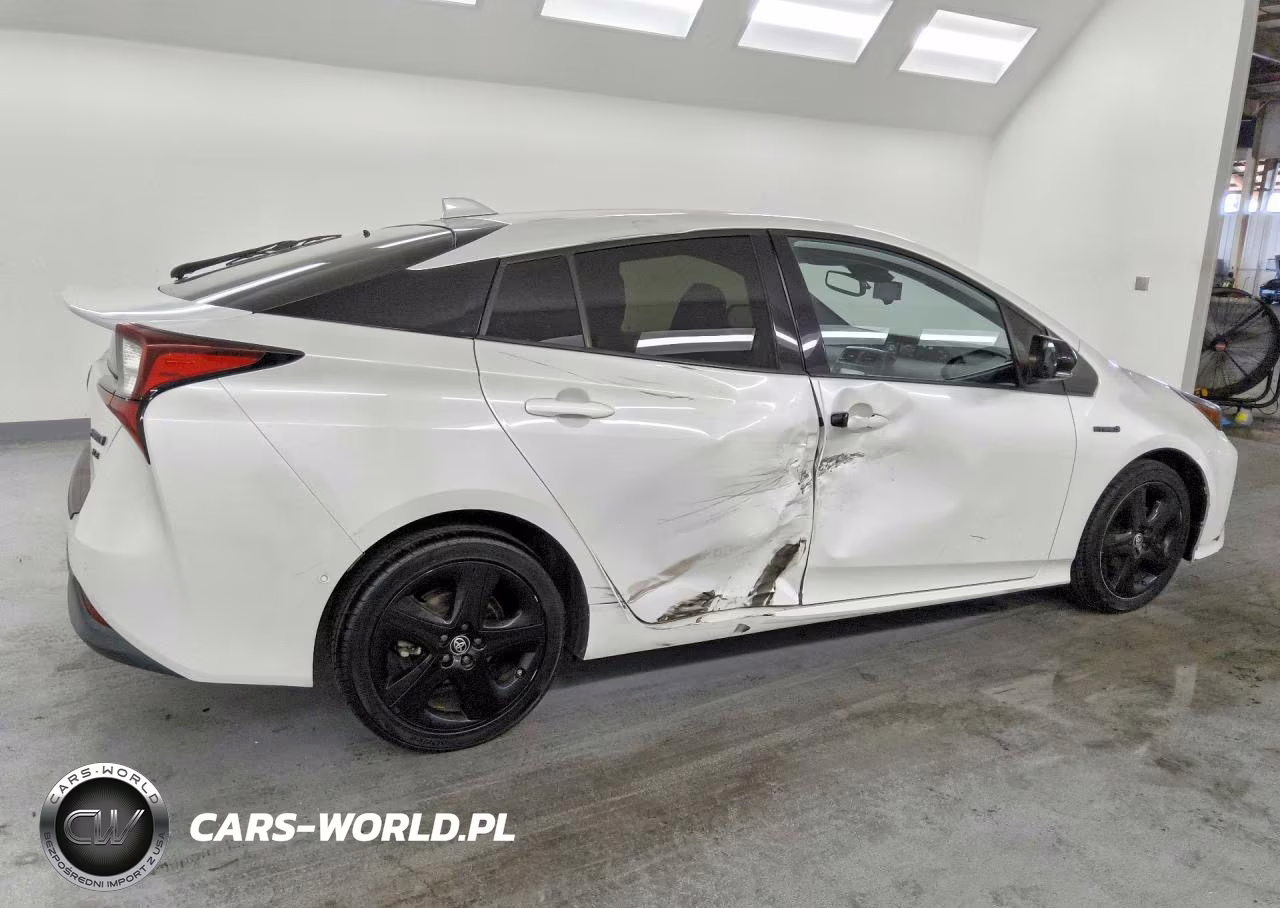2021 Toyota Prius 2020 Edition VIN:JTDKAMFU1M3128730 - 3