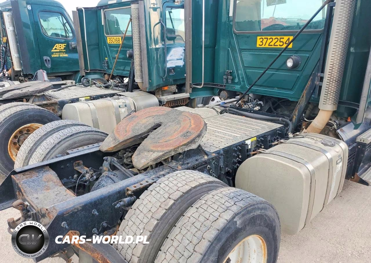 2018 Mack Cxu612 Semi Truck VIN:1M1AW01X2JM010585 - 6