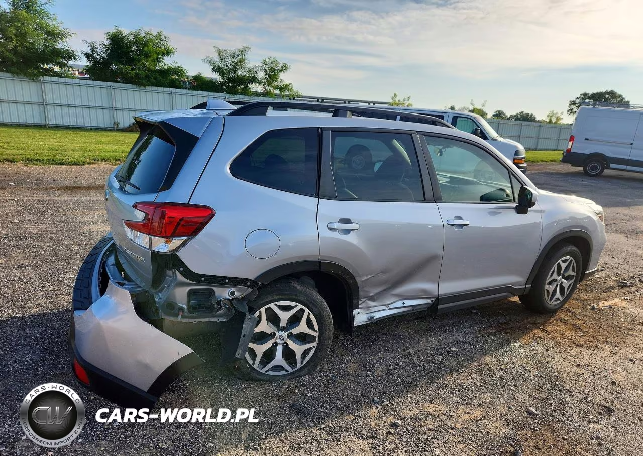 2020 Subaru Forester Premium VIN:JF2SKAGC5LH494503 - 3