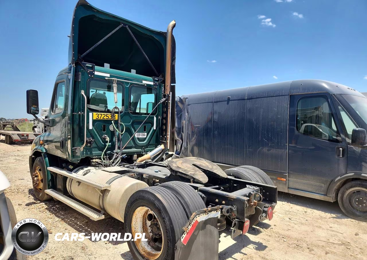 2018 Freightliner Cascadia 113 Semi Truck VIN:3AKBGADV2JSJL4361 - 2