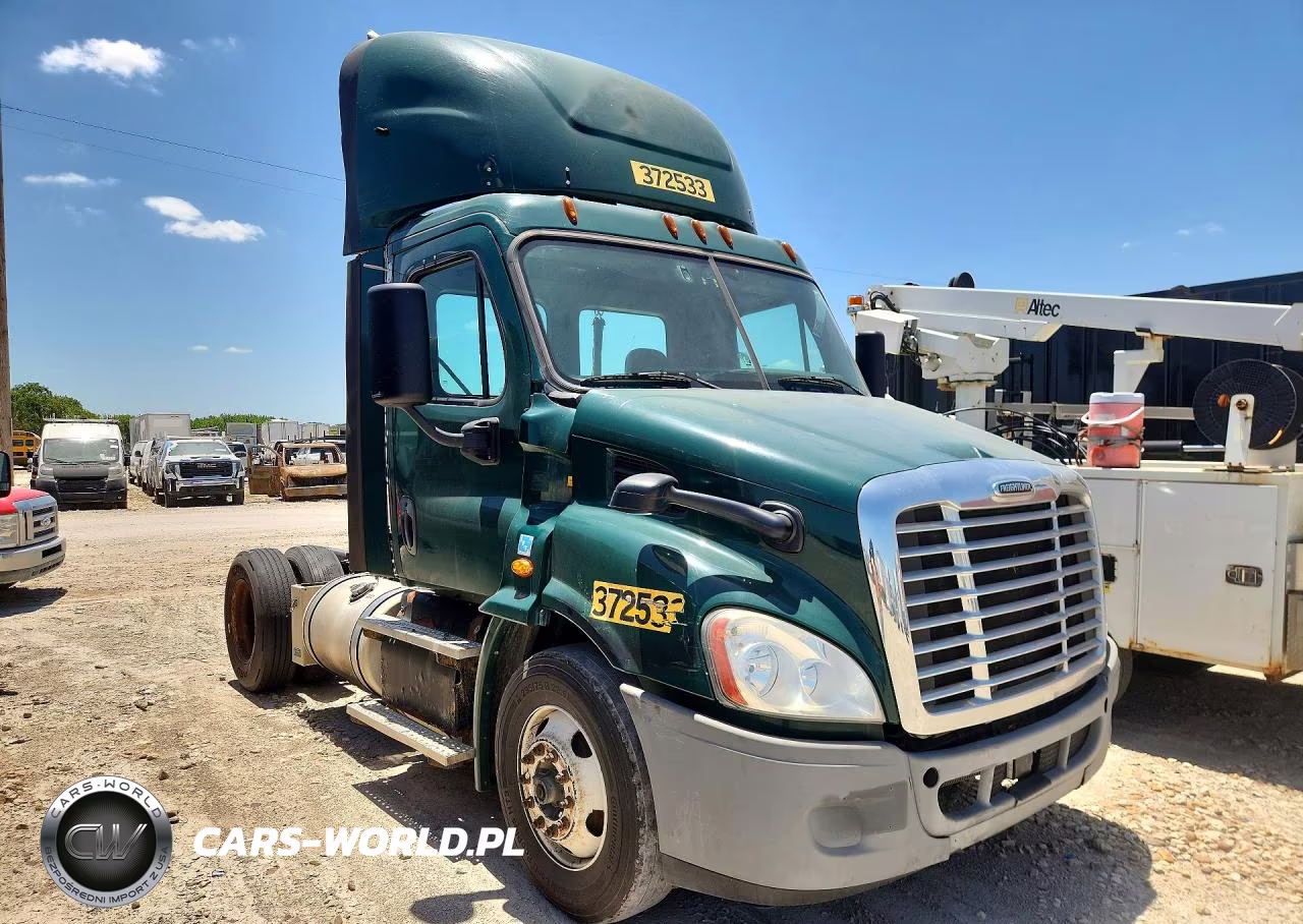 2018 Freightliner Cascadia 113 Semi Truck VIN:3AKBGADV2JSJL4361 - 4