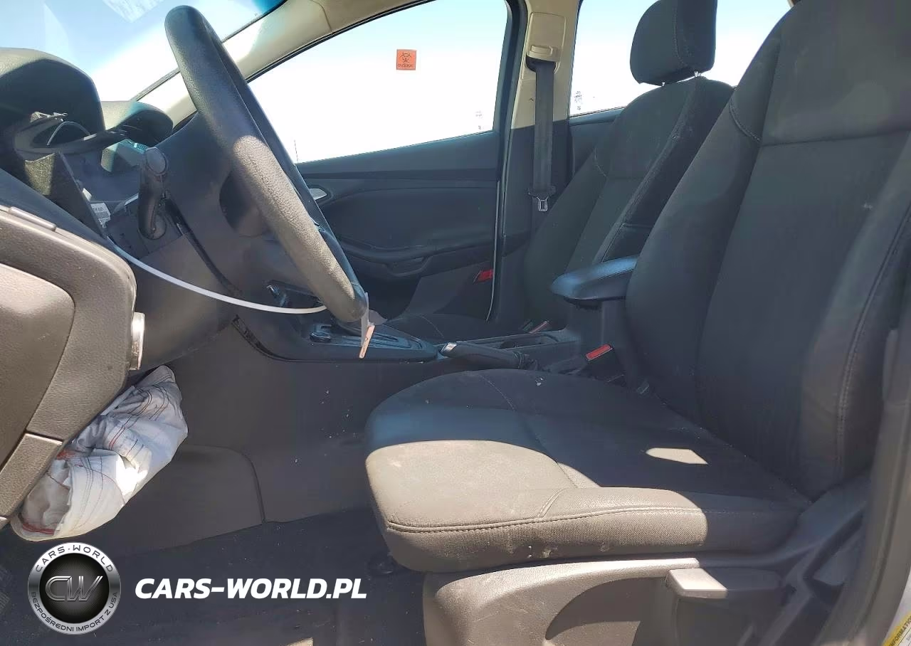 2016 Ford Focus Se VIN:1FADP3F26GL302043 - 7