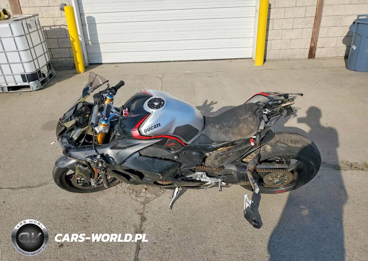 2021 Ducati Panigale V4 VIN:ZDMDAGNW4MB002112 - 3