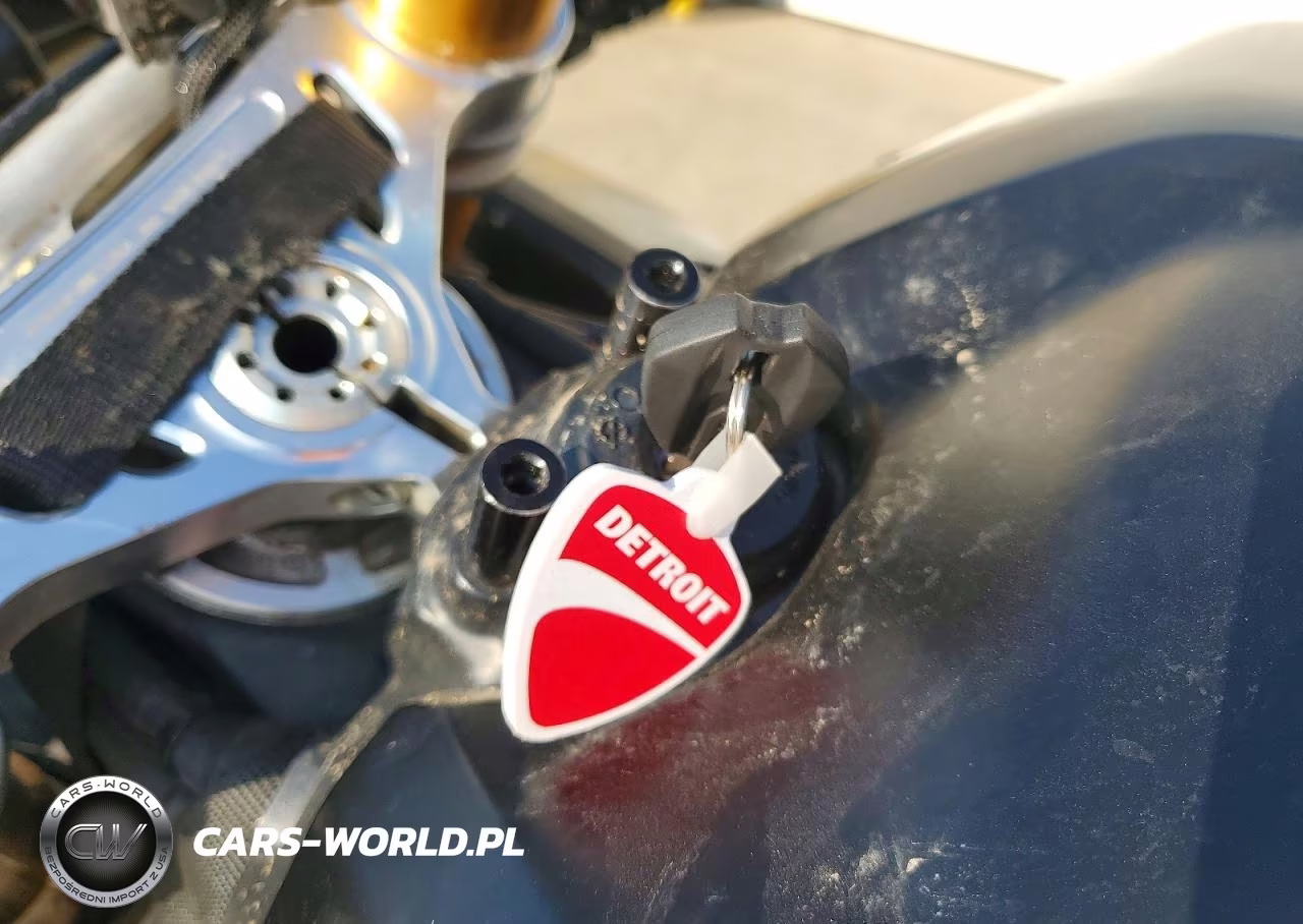 2021 Ducati Panigale V4 VIN:ZDMDAGNW4MB002112 - 8